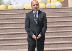 Emin Əmrullayev məzunları təbrik etdi