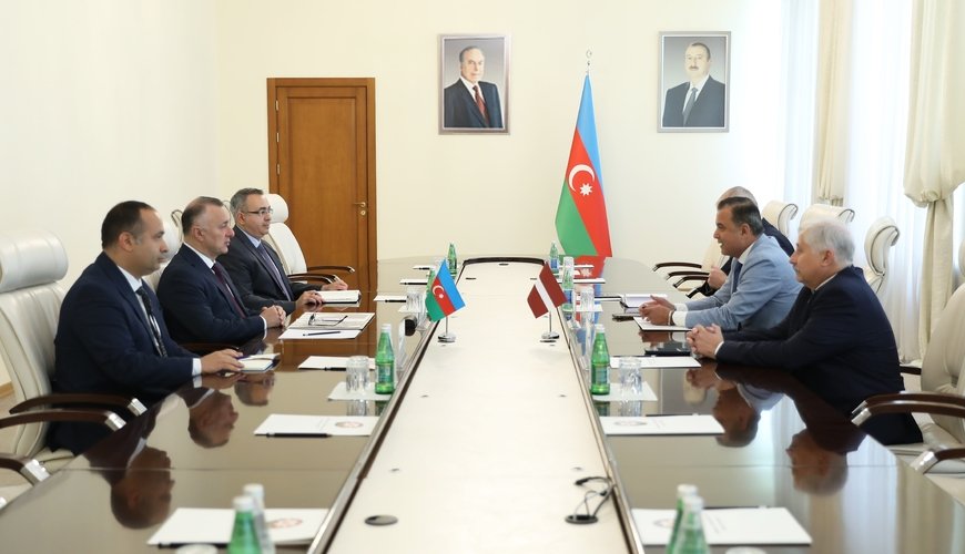 Azərbaycan və Latviyanın səhiyyə nazirləri arasında görüş keçirilib