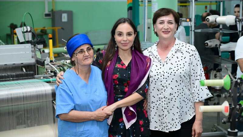 Leyla Əliyeva “Azəripək” ASC-nin fəaliyyəti ilə yaxından tanış oldu – FOTO