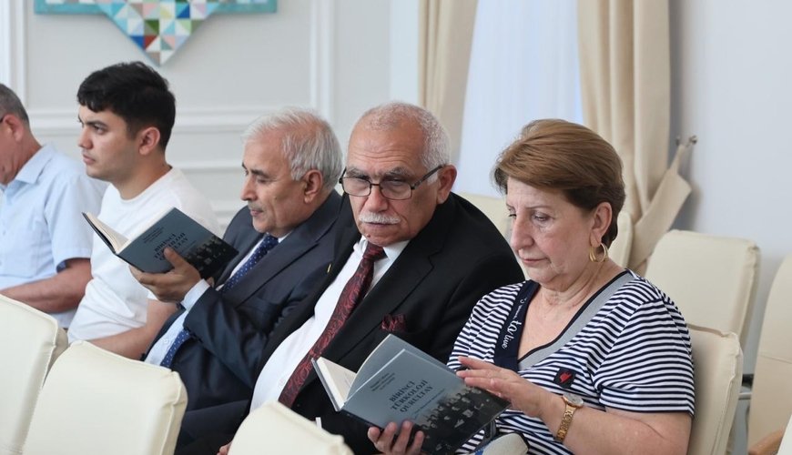 “Birinci Türkoloji Qurultay” kitabının təqdimatı keçirilibFOTO