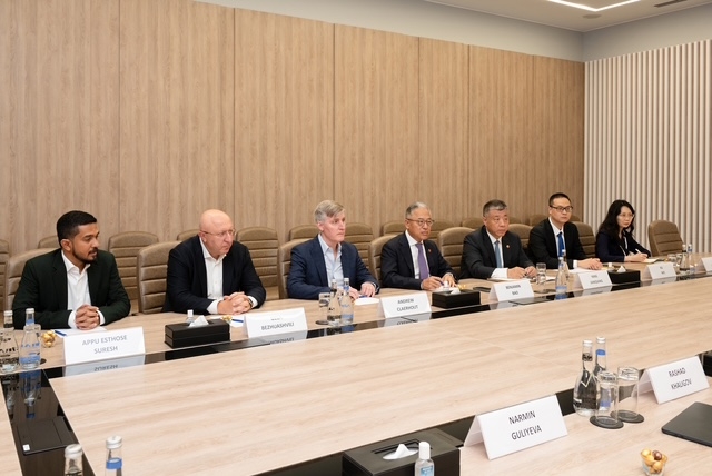 Rəqəmsal İnkişaf və Nəqliyyat Nazirliyində “CITIC Group” şirkətinin nümayəndə heyəti ilə görüş keçirildi