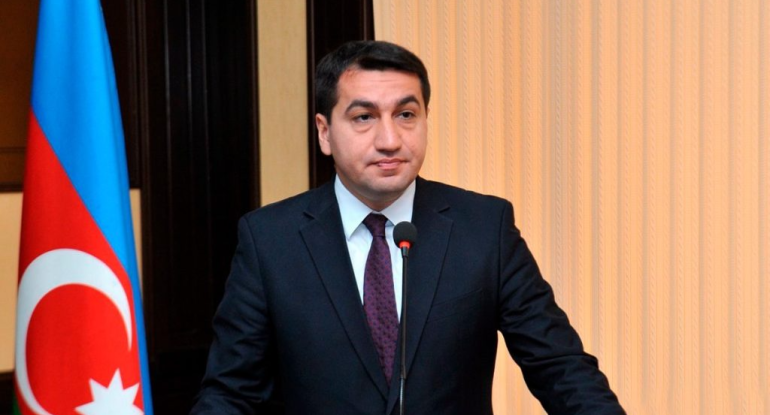 Hikmət Hacıyev: İlham Əliyev müharibəni, həm də sülhü qazanıb