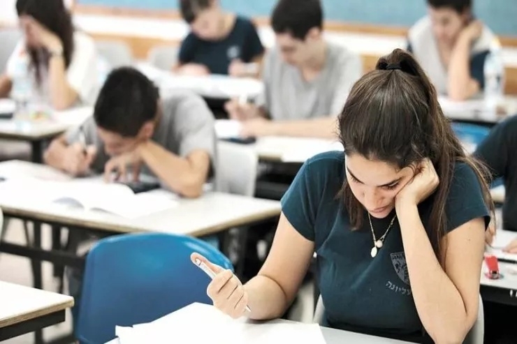II-III ixtisas qrupları üzrə qəbul şərtləri və plan yerləri AÇIQLANDI