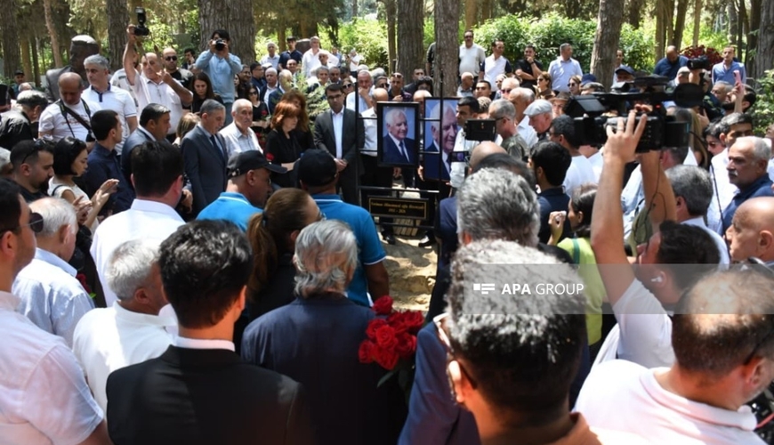 Nəriman Həsənzadə dəfn edildi