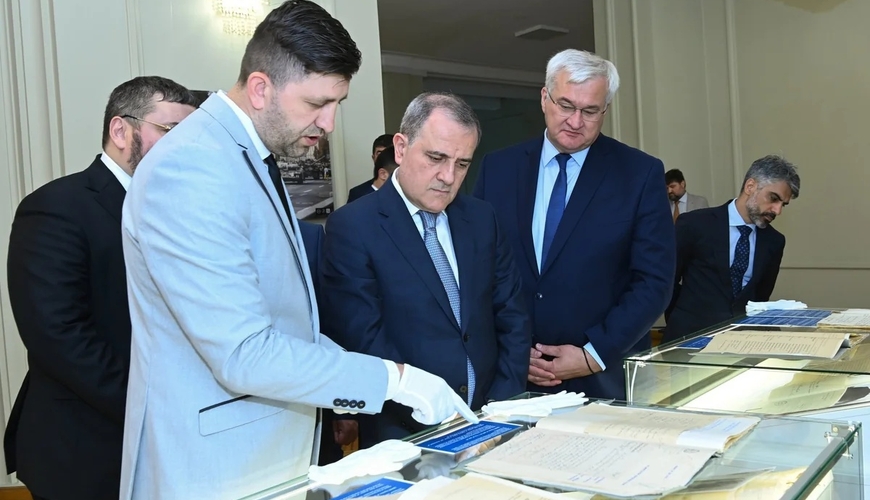 Ceyhun Bayramov Ukrayna XİN-də Azərbaycan və Qafqaza dair arxiv sənədlərlə tanış oldu