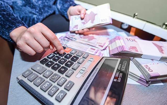 Altı aya 10 milyard borc – Əhali üçün SOS?