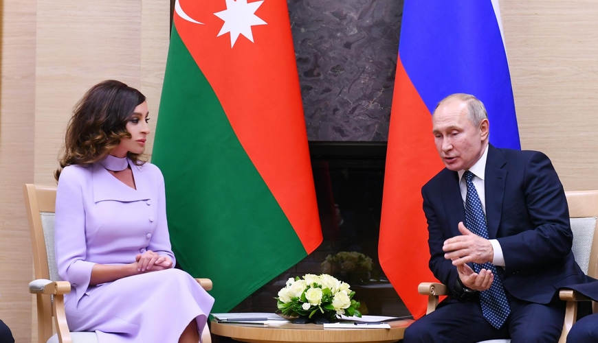 Vladimir Putin Mehriban Əliyevanı təbrik edib