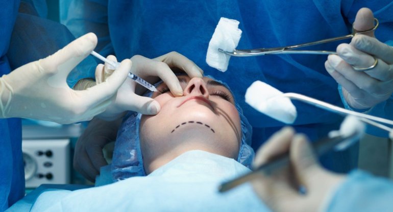 Üç cərrah qanunsuz plastik əməliyyat həyata keçirirmiş
