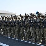 Hərbi qulluqçular üçün hər bir rütbə üzrə xidmətdə olmanın son yaş həddi onların pensiya yaşı olacaq
