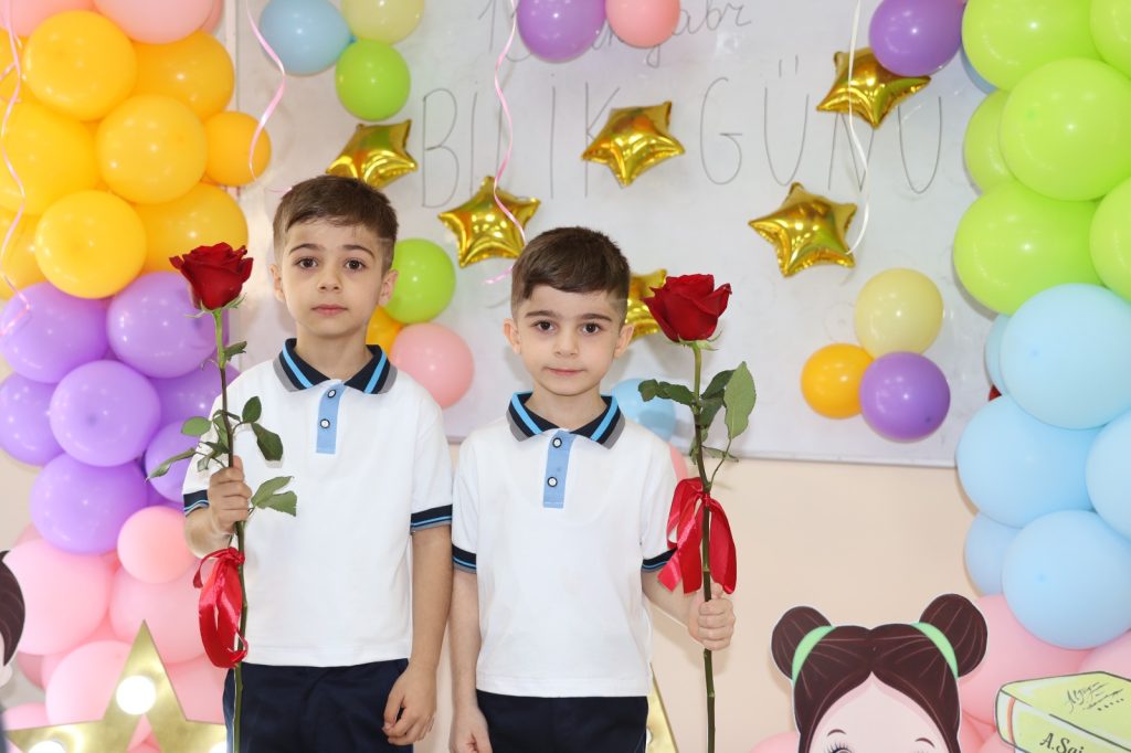 Cavidan və Raufun Xankəndidə başlayan məktəb hekayəsi – REPORTAJ