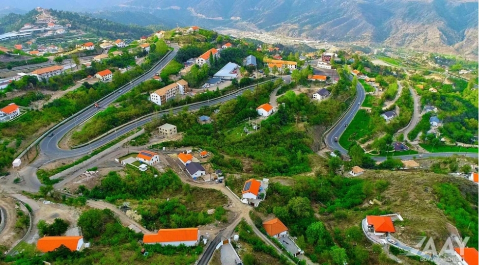Qarabağ və Şərqi Zəngəzur sürətlə dirçəlir