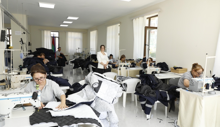 Cəbrayılda özünüməşğulluq proqramı çərçivəsində qurulmuş təsərrüfatlara mediatur təşkil edilib