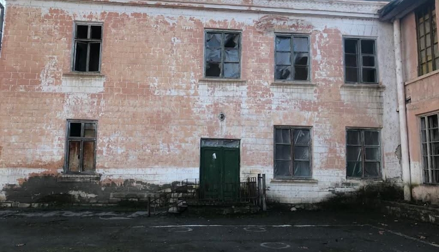 Uşaqlar dərsə odunla gedir, sinifdə ilanlar, yarasalar “qaynaşır”– Göyçay məktəbində SOS (FOTO)