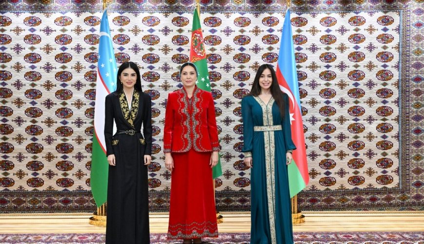 Aşqabadda Leyla Əliyevanın üçtərəfli görüşü oldu – FOTO